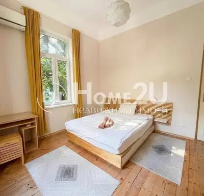 Photo 5 — Three-room apartment with high ceilings in Center, Sofia