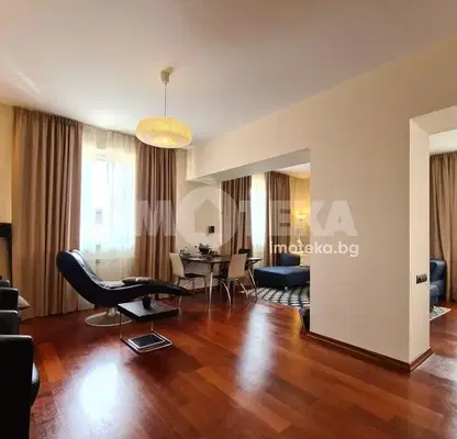 Photo 5 — Three-room apartment in Sofia Center with elevator