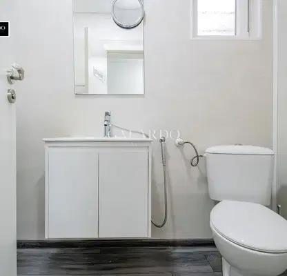 Снимка 3 — Просторен 3-стаен апартамент в Център, София с вътрешен двор