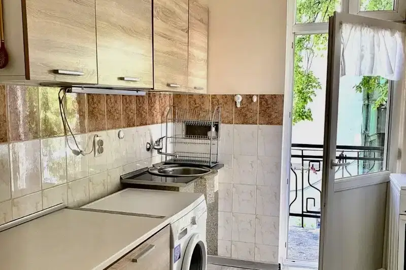 3-bedroom apartment in Sofia, Centyr