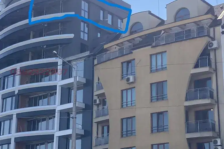 3-bedroom apartment in Sofia, Centyr