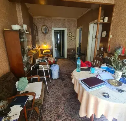 Снимка 4 — Тристаен апартамент 82 кв.м в Център, ул. Неофит Рилски