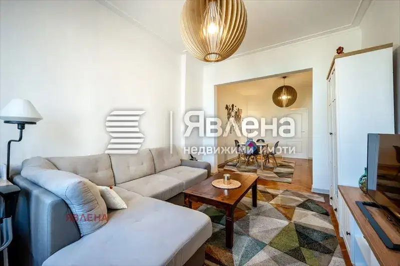 Three-room apartment in Center, Sofia with terrace and courtyard view