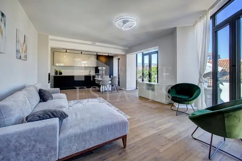 3-bedroom apartment in Sofia, Centyr