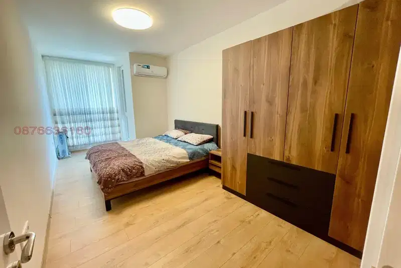 3-bedroom apartment in Sofia, Centyr