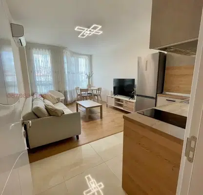 Photo 2 — 3-bedroom apartment in Sofia, Centyr