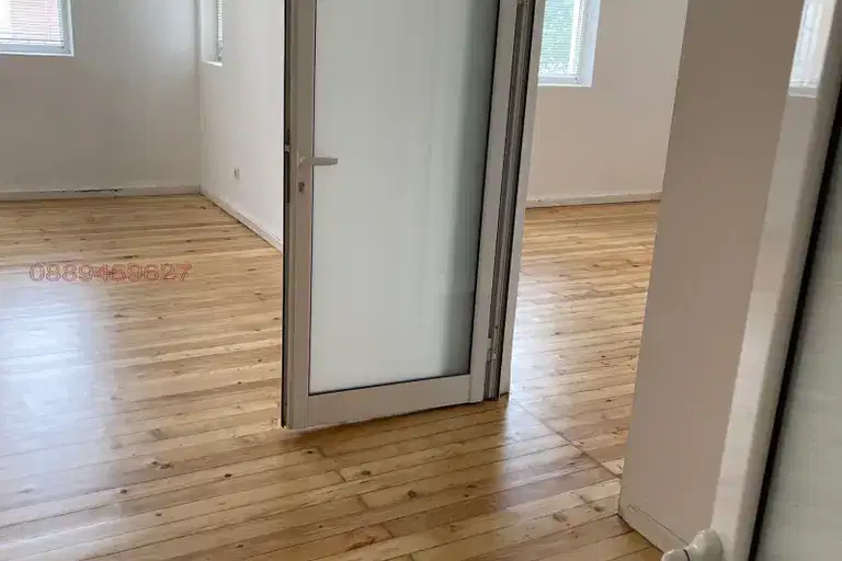4-room apartment in Center, Sofia with balcony