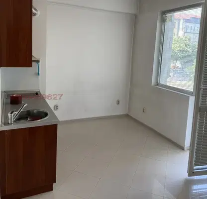 Photo 3 — 4-room apartment in Center, Sofia with balcony