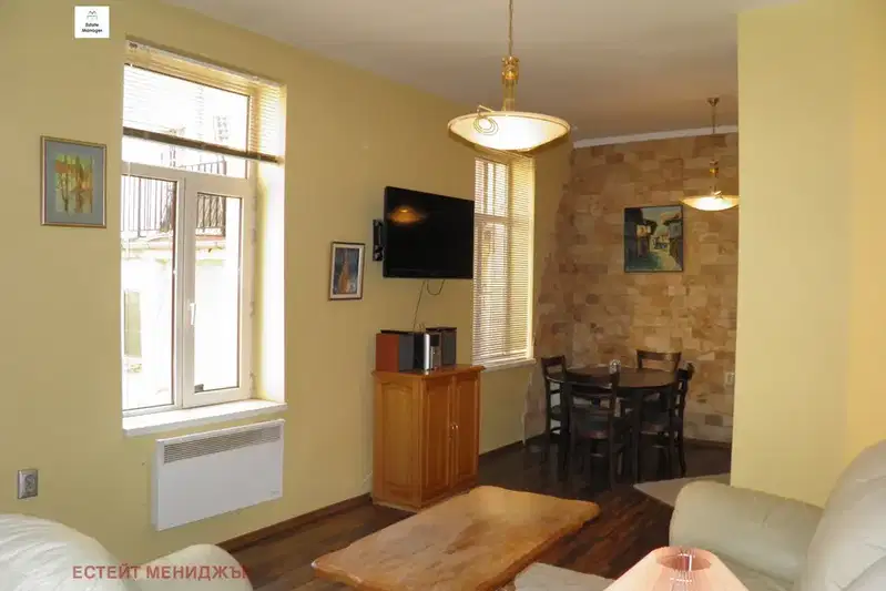 4-bedroom apartment in Sofia, Centyr