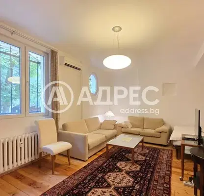 Photo 2 — 4-room apartment in Center with landscaped inner courtyard