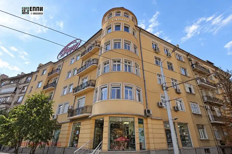 4-bedroom apartment in Sofia, Centyr
