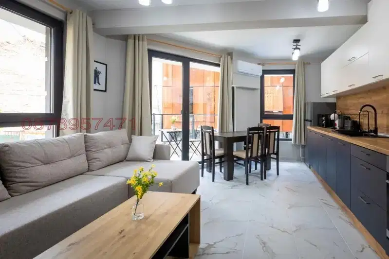 4-bedroom apartment in Sofia, Centyr