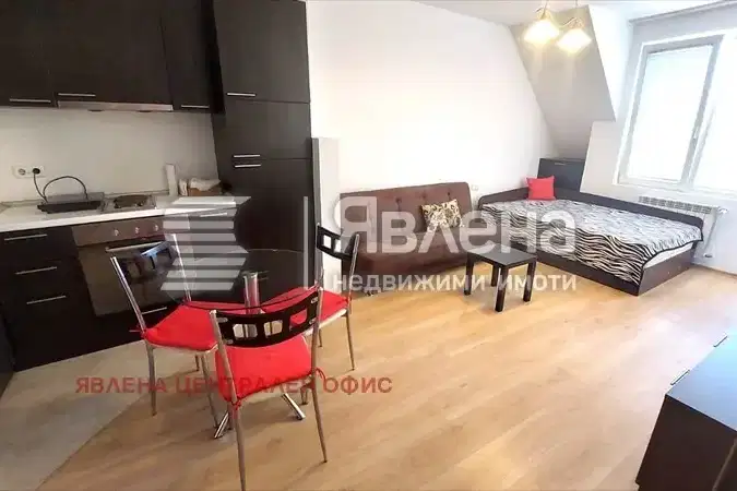 One-room apartment with terrace in Center, Sofia
