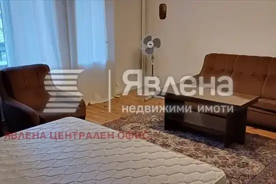 Едностаен апартамент с тераса в Център, София