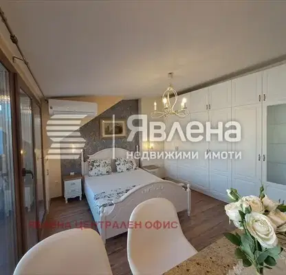 Снимка 2 — Едностаен апартамент в Център, София с балкон