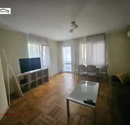 Снимка 2 — Двустаен апартамент с тераса в Център, София, ул. Цар Петър