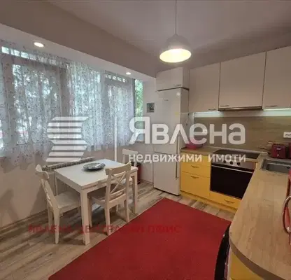 Снимка 3 — Двустаен апартамент в Център, София с асансьор