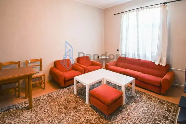Two-room apartment 70 sq m in Center with terrace