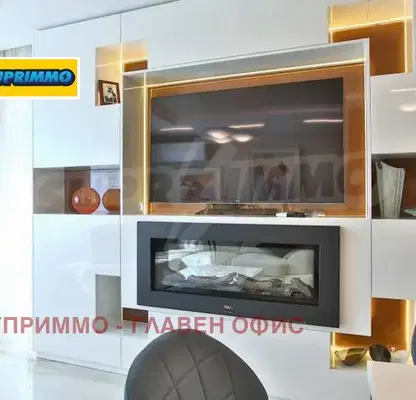 Снимка 4 — Двустаен апартамент с тераса в Център, София