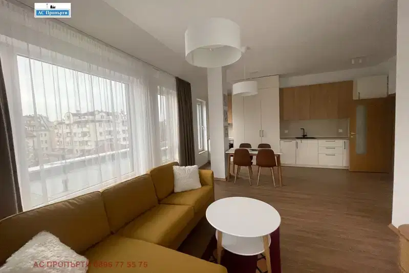 3-bedroom apartment in Sofia, Centyr