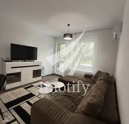 Photo 2 — Three-room apartment with yard in Center, Sofia