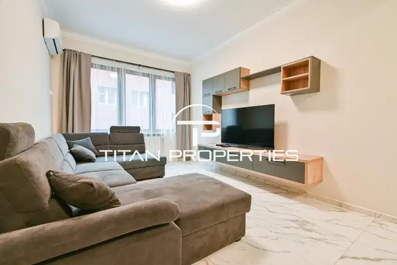 Three-room apartment with luxury furnishings in Center, Sofia