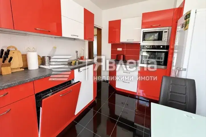 Three-room apartment with terrace in Center, Sofia