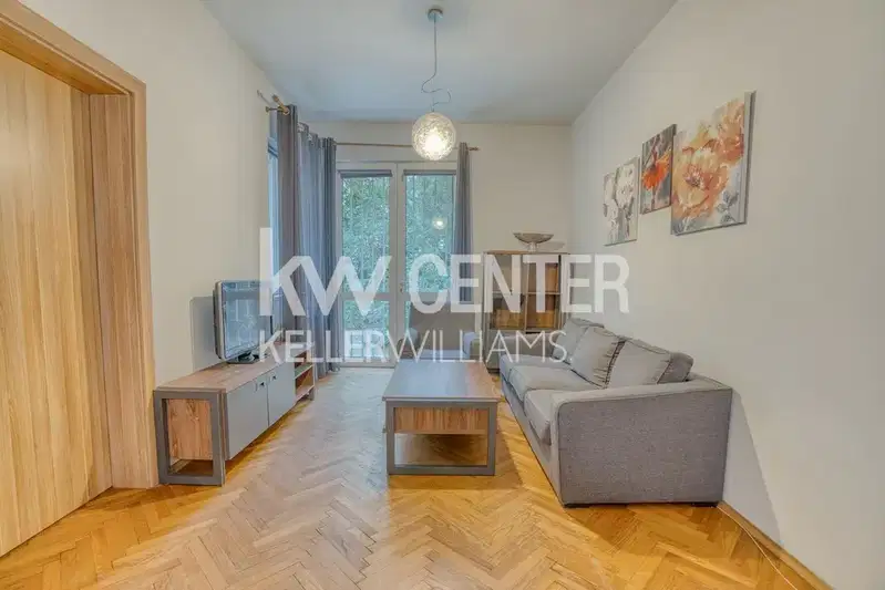 3-room apartment with yard in Center, Sofia