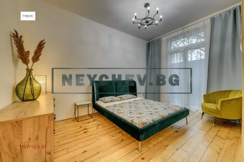 3-bedroom apartment in Sofia, Centyr