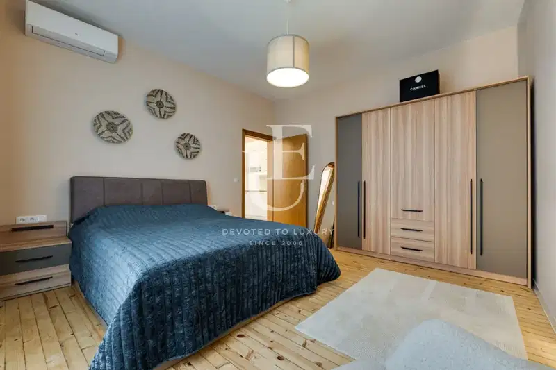3-bedroom apartment in Sofia, Centyr