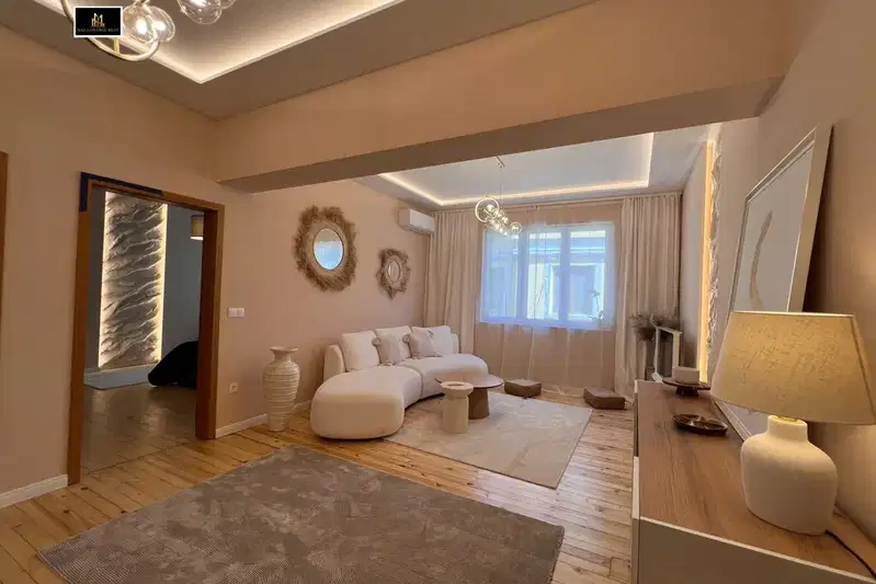Four-room apartment in Center, Sofia with luxury furnishings