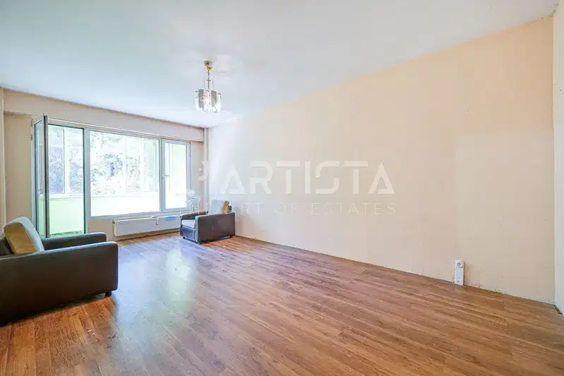 Two-room apartment in Dianabad with terrace on third floor