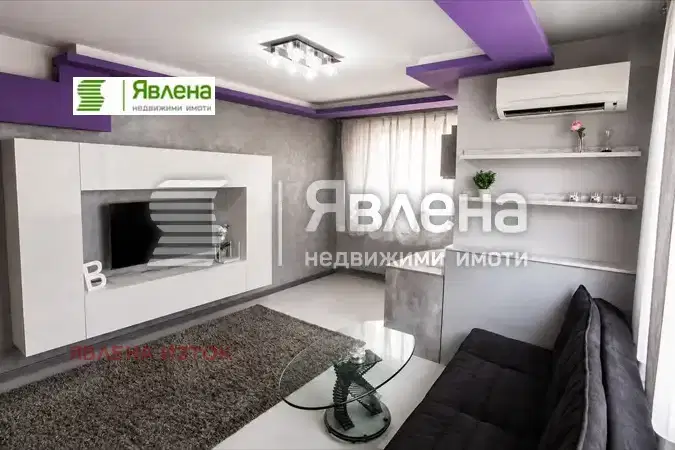 Two-room apartment in Dianabad with terrace and parking space