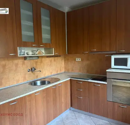 Photo 4 — Three-room apartment in Dianabad with walk-through rooms