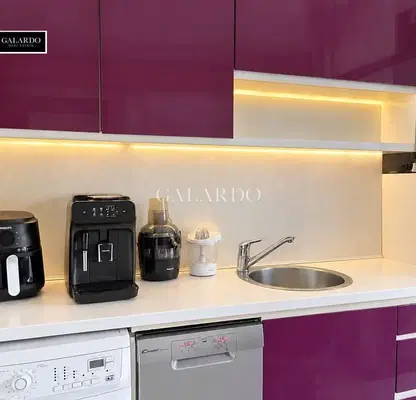 Photo 3 — Three-room apartment 80 sq m in Dianabad with balcony and elevator