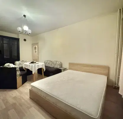 Photo 3 — One-room apartment in Dianabad with separate kitchen