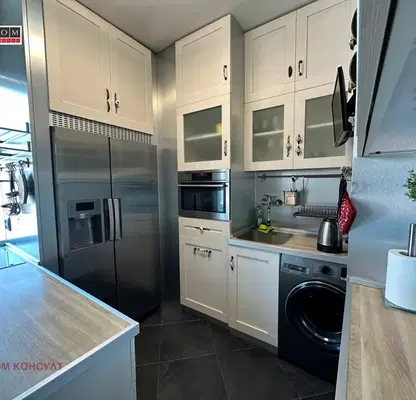 Photo 4 — Three-room apartment in Doktorski Pamentnik with ready furnishings