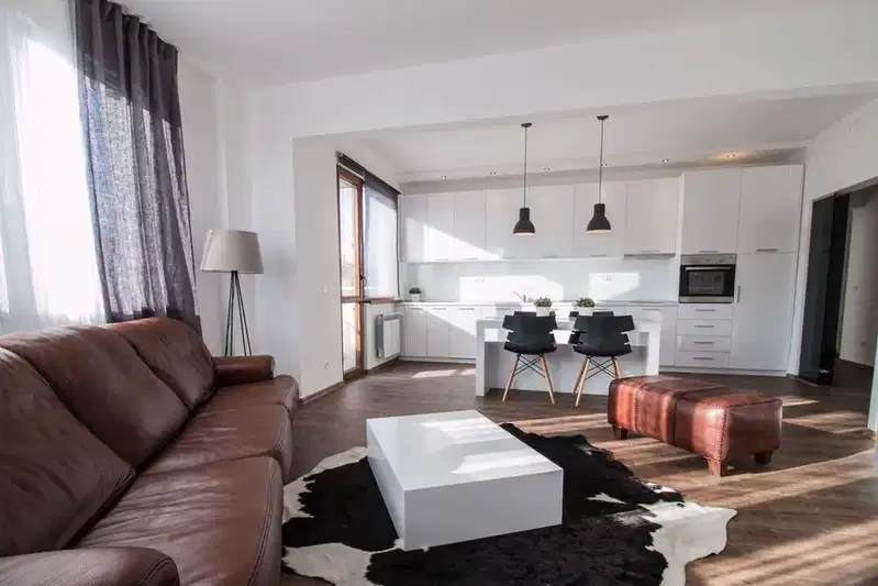 Three-room apartment with two terraces in Doktorski pametnik, Sofia