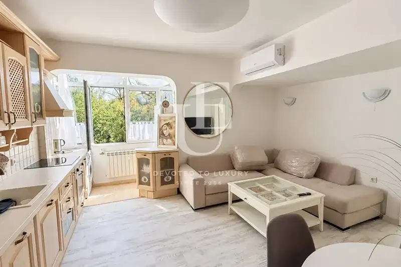 3-bedroom apartment in Sofiya, Doktorski Pametnik