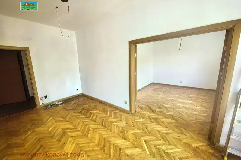 3-bedroom apartment in Sofia, Doktorski Pametnik