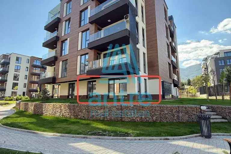 Three-room apartment with garden in Dragalevtsi, Sofia