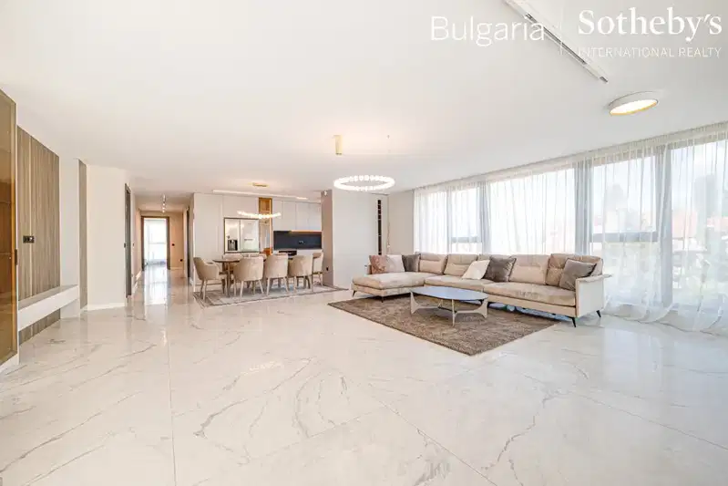 Four-room apartment in Dragalevtsi with large terrace