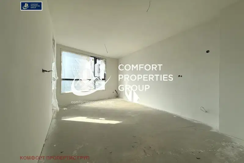 Two-room apartment in Druzhba 1 with elevator and parking