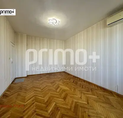 Снимка 2 — Двустаен апартамент с тераса в Дружба 1, София