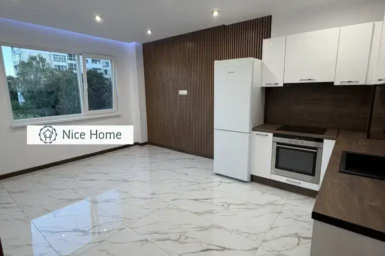 3-room apartment in Druzhba 1 with full renovation