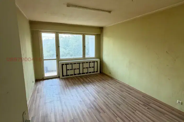 3-bedroom apartment in Sofia, Drujba 1
