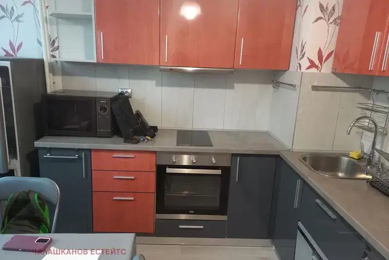 One-room apartment in Druzhba 1 with elevator and access control