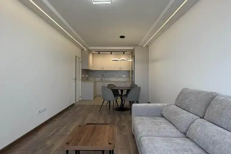 Two-room apartment in Druzhba 1 with elevator and video surveillance