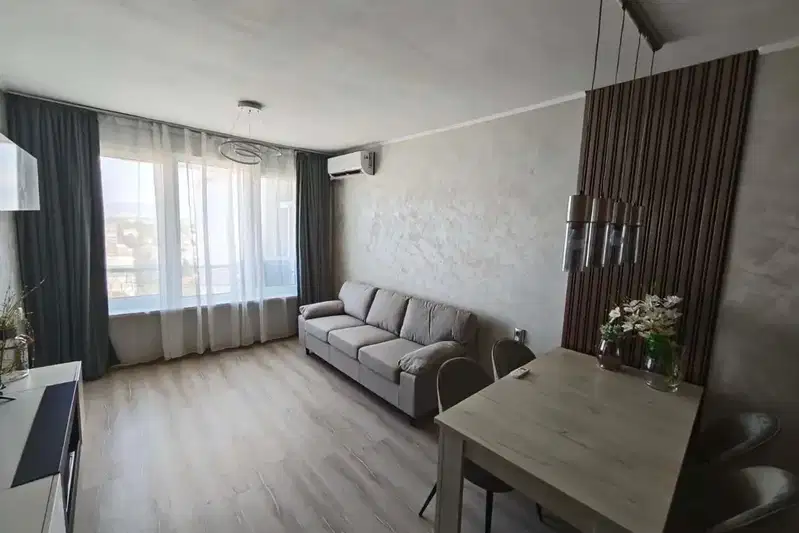 Two-room apartment in Druzhba 1 with elevator and video surveillance