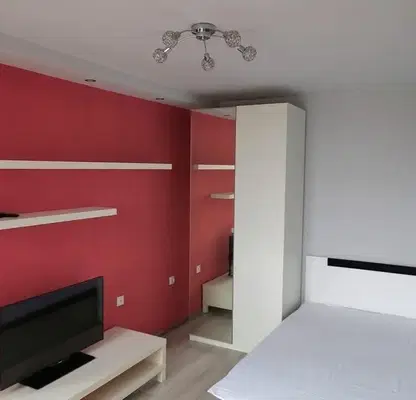 Photo 4 — Two-room apartment in Druzhba 1 with elevator and access control